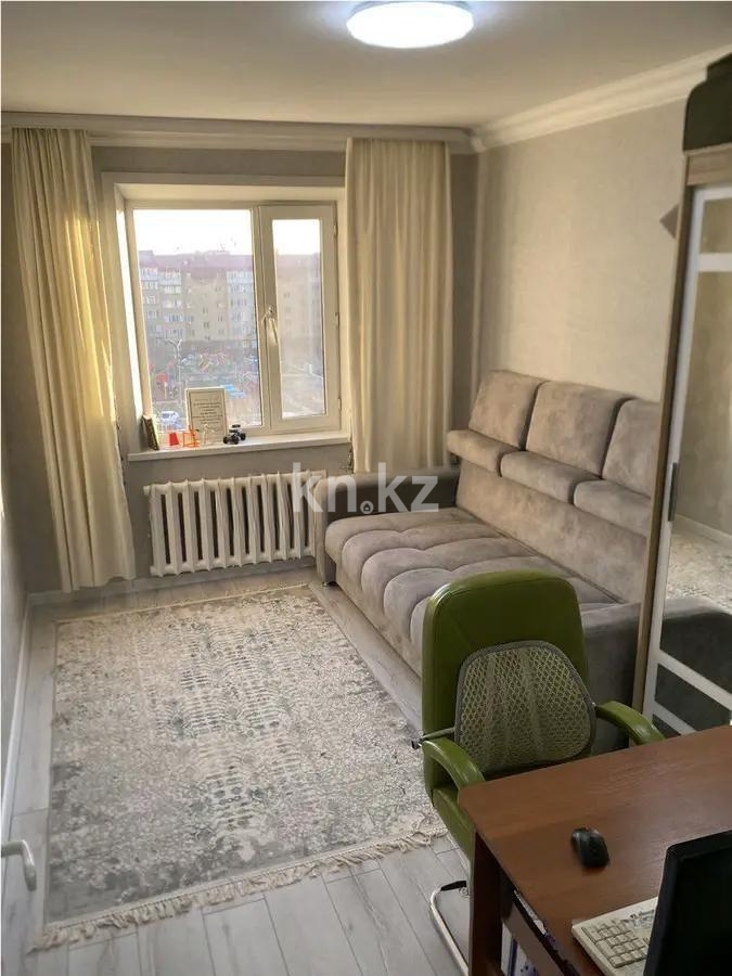 Продажа 3-комнатной квартиры, 64 м², мкр. Голубые Пруды, дом  4 в Караганде - фото 2