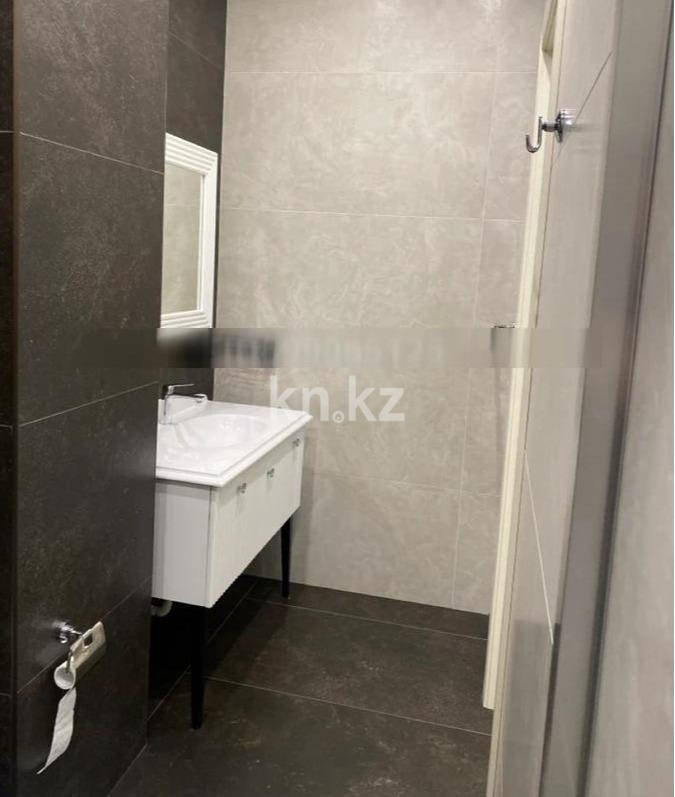 Аренда 4-комнатной квартиры, 200 м² в Алматы - фото 14