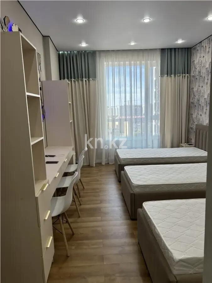 Продажа 4-комнатной квартиры, 102 м² в Астане