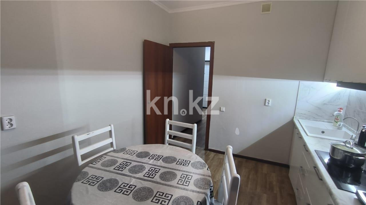 Продажа 2-комнатной квартиры, 69 м², ул. Момышулы в Караганде - фото 8