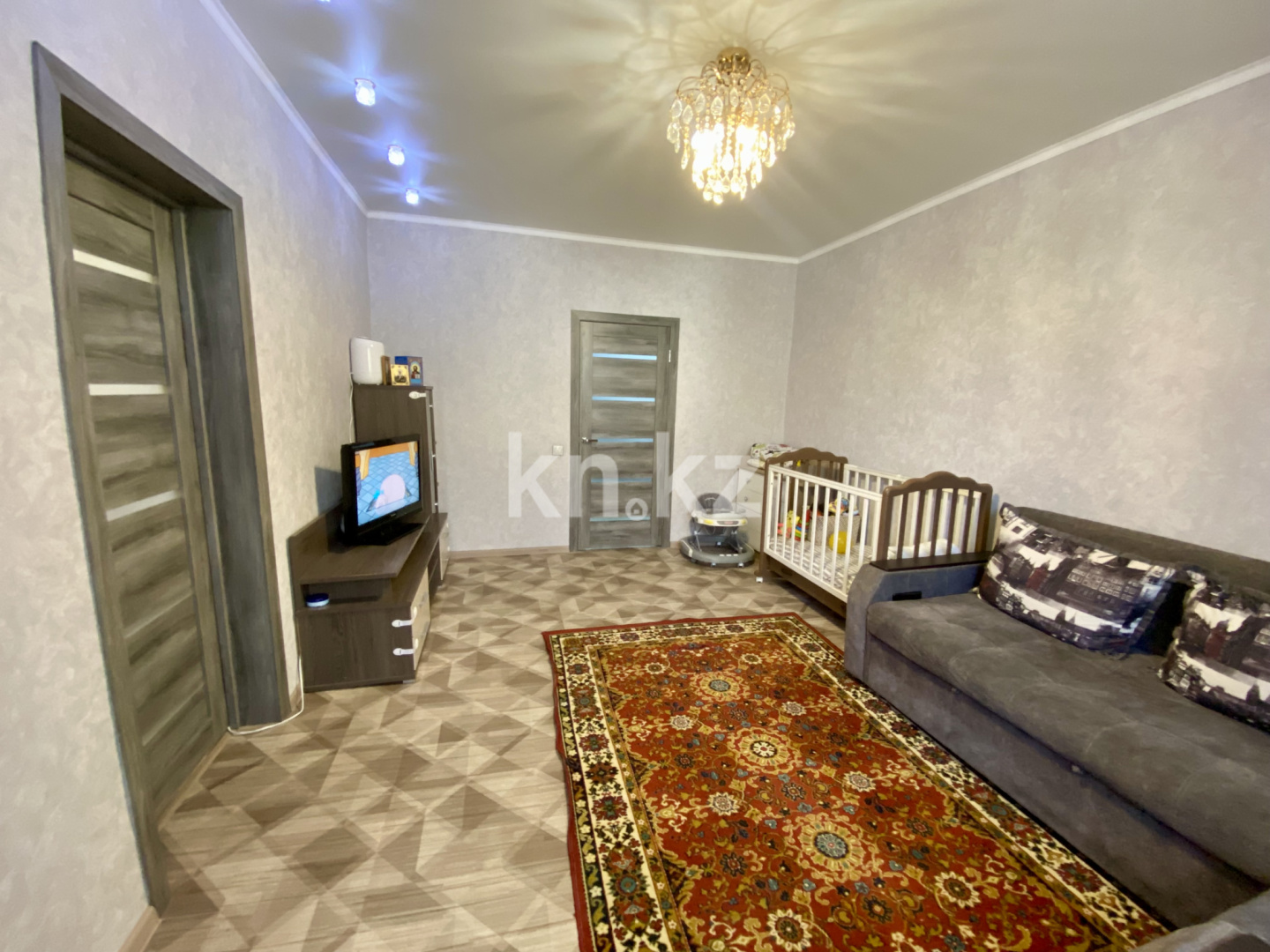 Продажа 2-комнатной квартиры, 51 м², ул. Жакенова в Сарани - фото 2