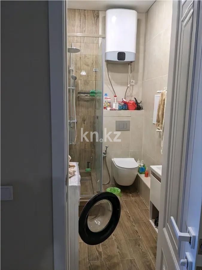 Продажа 2-комнатной квартиры, 42 м², ул. Муканова, дом  61/2 в Караганде - фото 2