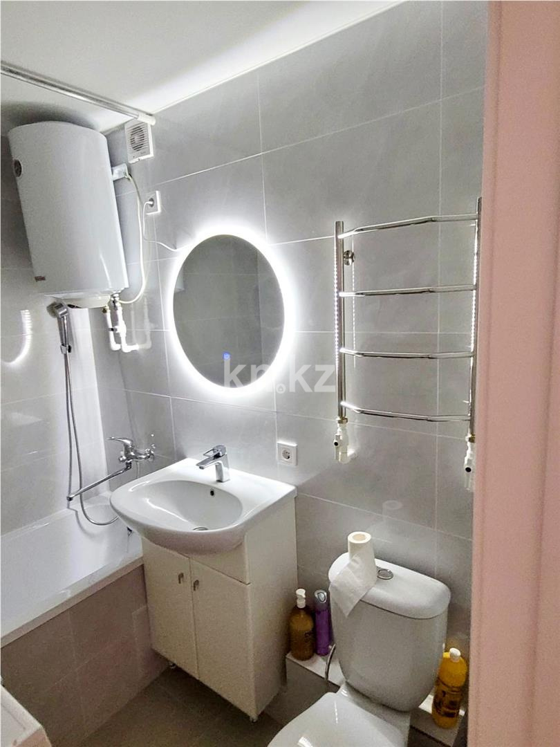 Продажа 2-комнатной квартиры, 48 м², пр. Бухар-жырау в Караганде - фото 8