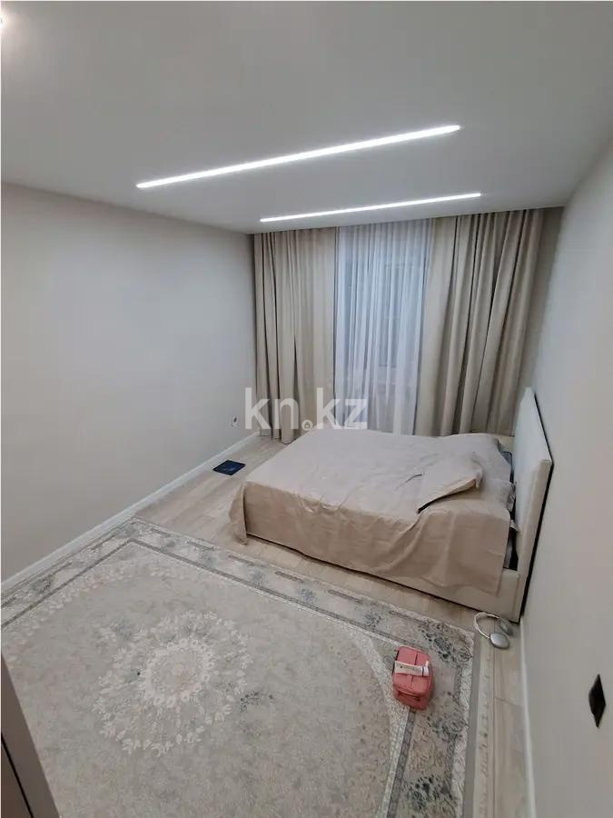 Продажа 2-комнатной квартиры, 62 м², пр. Шахтеров, дом  70 в Караганде - фото 2