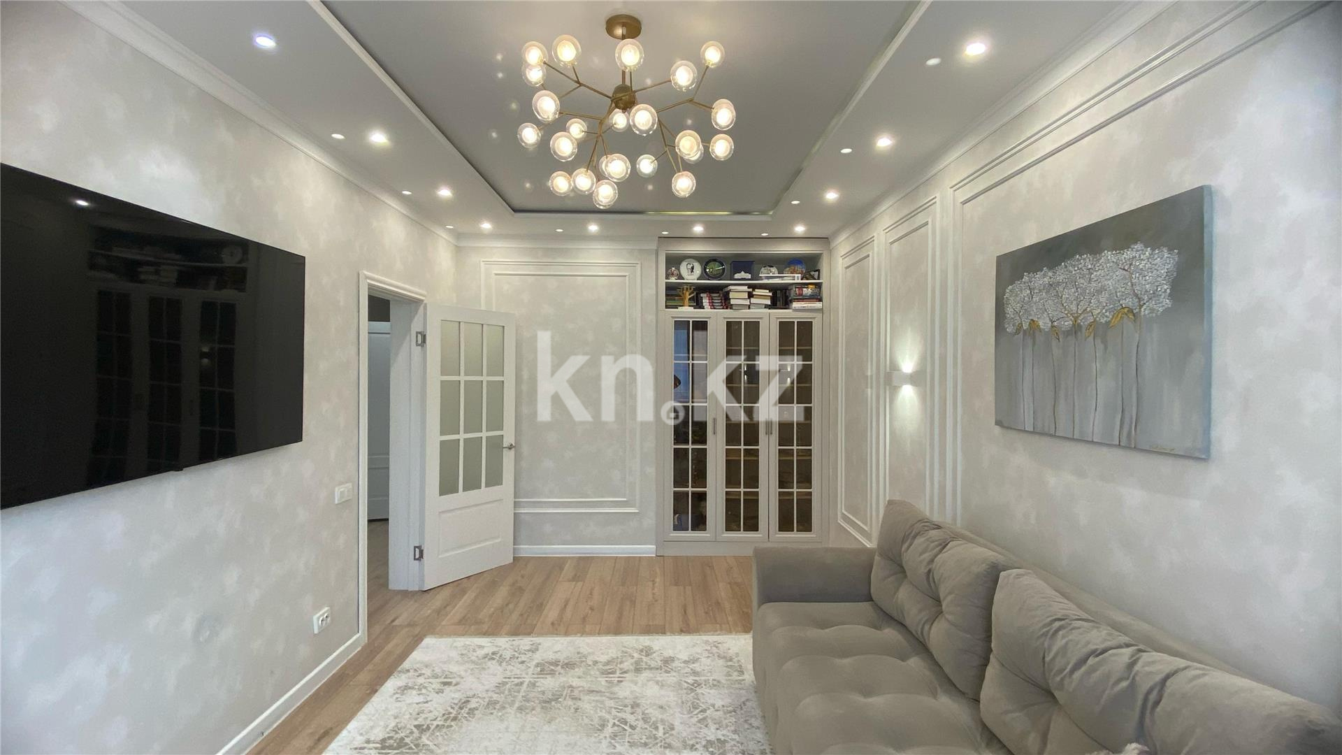 Продажа 3-комнатной квартиры, 83 м², ул. Аманжолова в Астане - фото 4