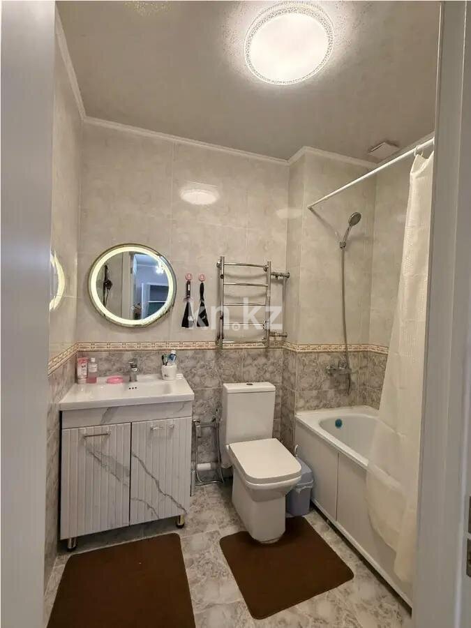 Продажа 2-комнатной квартиры, 68 м² в Алматы - фото 4