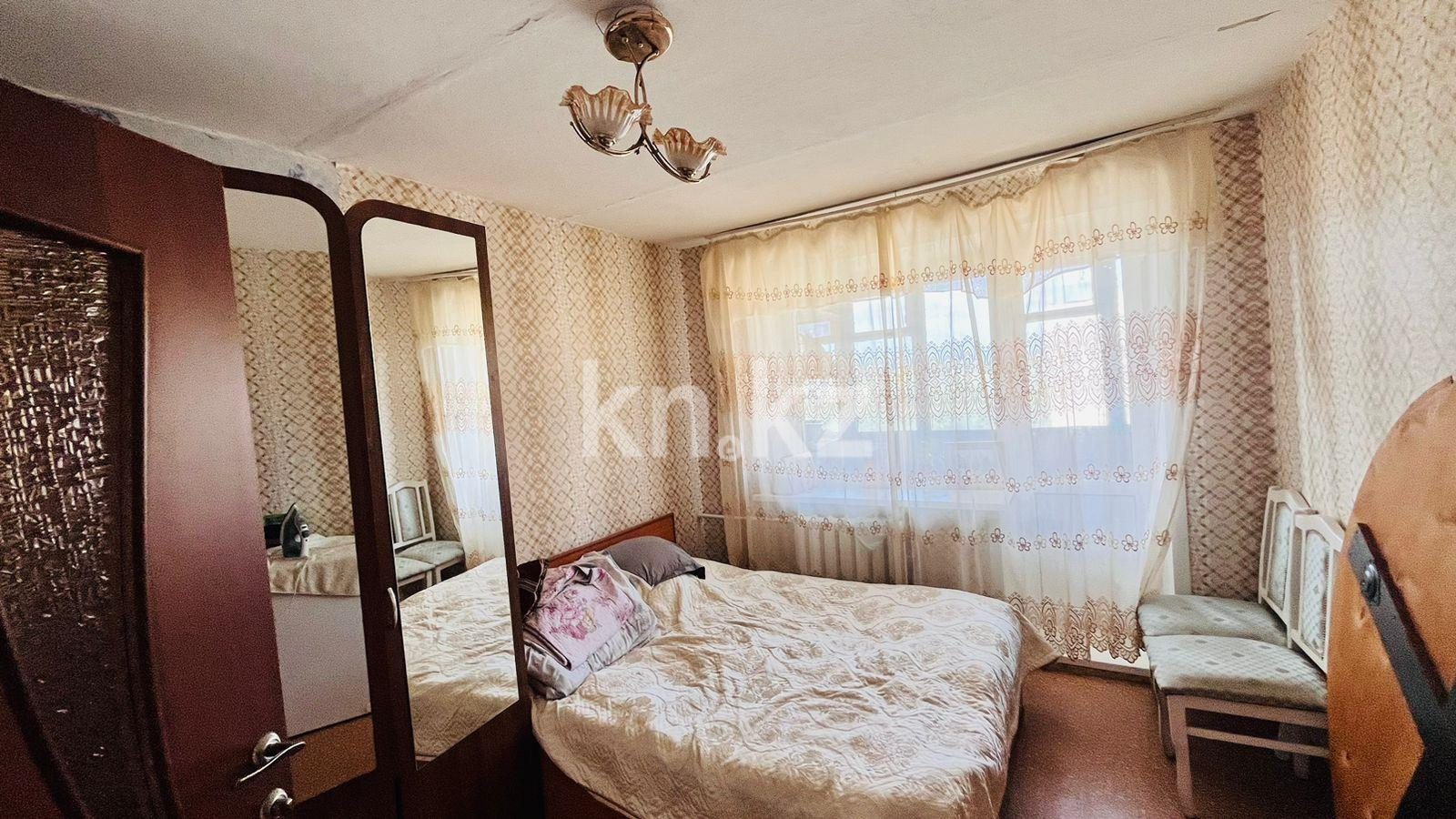 Продажа 4-комнатной квартиры, 63 м², мкр-н 14 в Караганде - фото 6