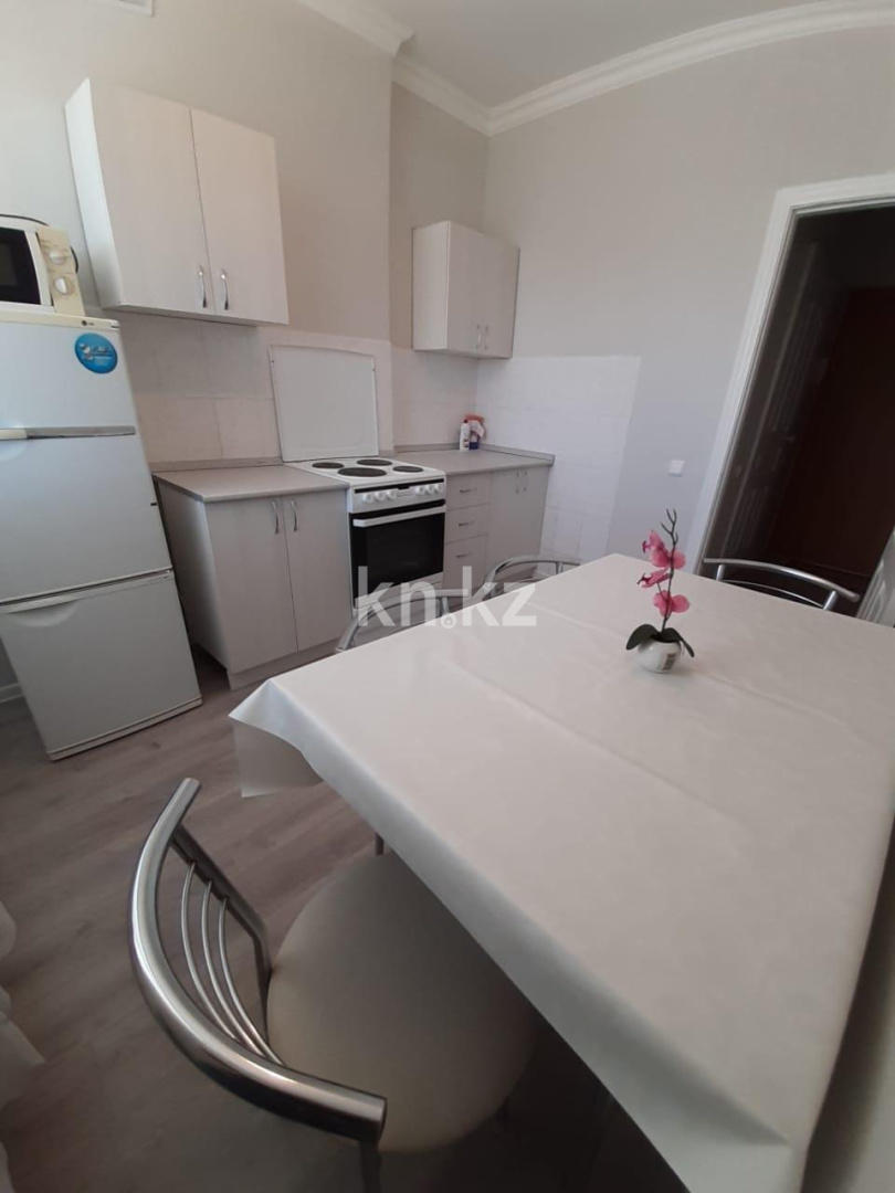 Аренда 1-комнатной квартиры посуточно, 38 м², ул. Керей, Жанибек хандар, дом  9 в Астане - фото 3