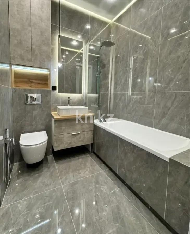 Продажа 3-комнатной квартиры, 65 м², ул. Е-36, дом  5 в Астане - фото 4