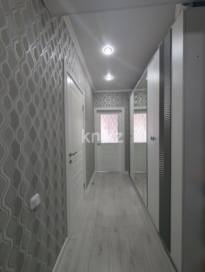 Продажа 2-комнатной квартиры, 71.3 м² в Уральске - фото 8