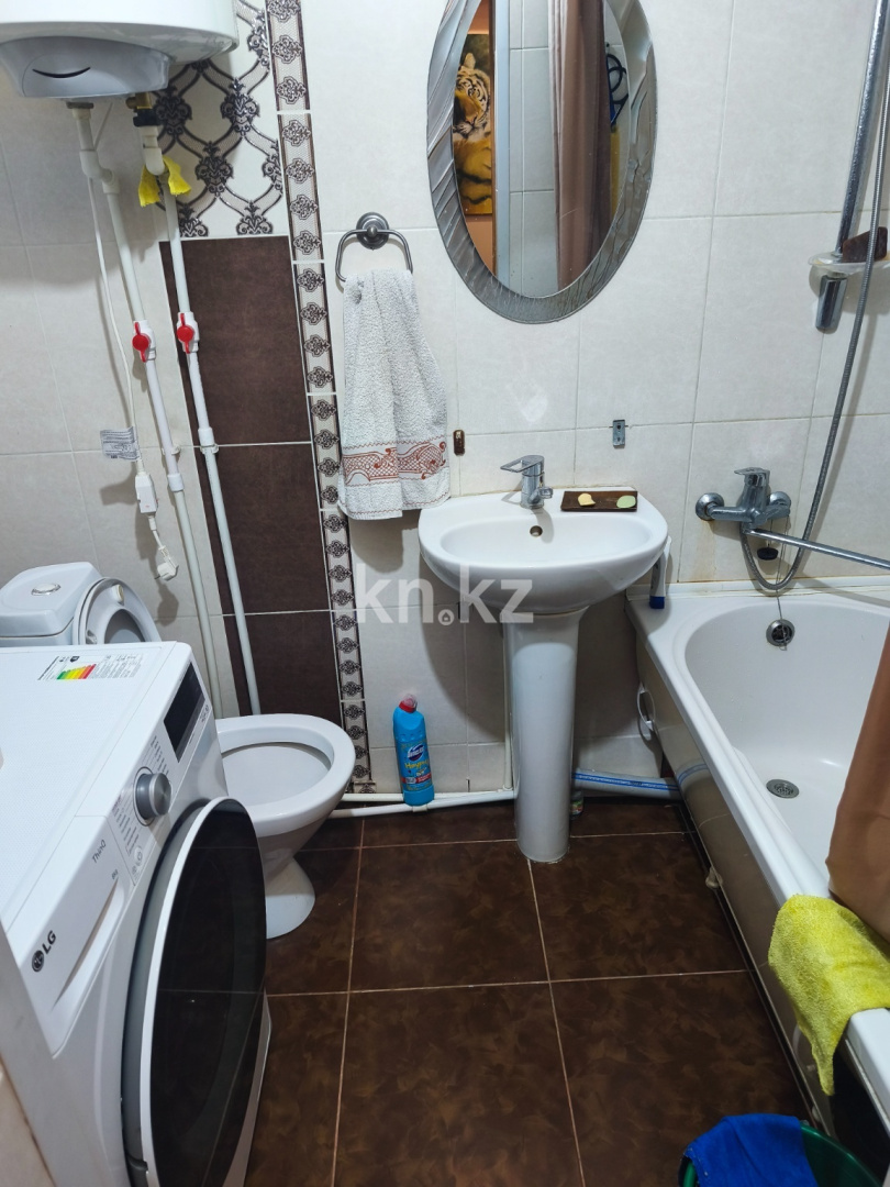Продажа 3-комнатной квартиры, 76 м² в Караганде - фото 10