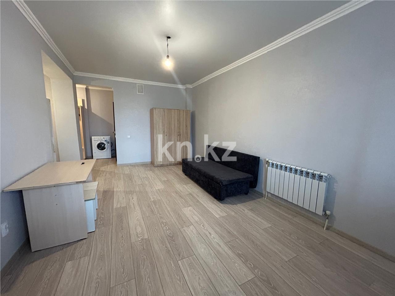 Продажа 1-комнатной квартиры, 35 м², ул. Нуршайыкова в Астане