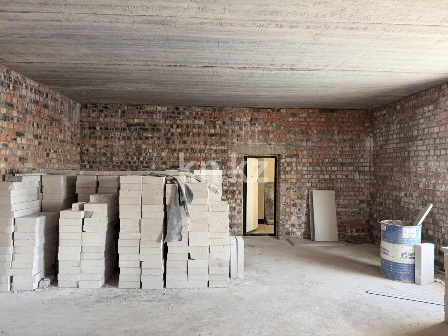 Продажа 3-комнатной квартиры, 96 м² в Караганде - фото 8