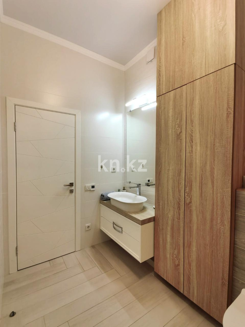 Продажа 4-комнатной квартиры, 138.4 м² в Караганде - фото 21