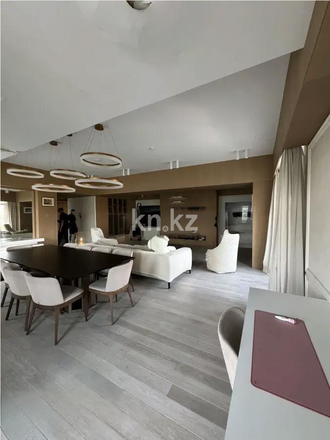 Продажа 5-комнатной квартиры, 303.9 м², ул. Кабанбай батыра, дом  15 в Алматы - фото 4