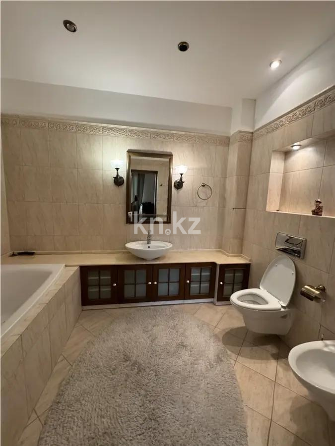 Продажа 3-комнатной квартиры, 162 м², ул. Богенбай батыра, дом  81 в Алматы - фото 6