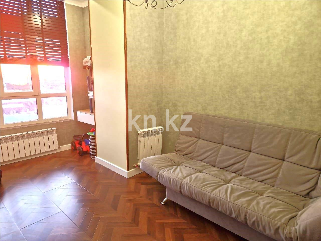 Продажа 4-комнатной квартиры, 90 м², ул. Момышулы в Караганде - фото 6
