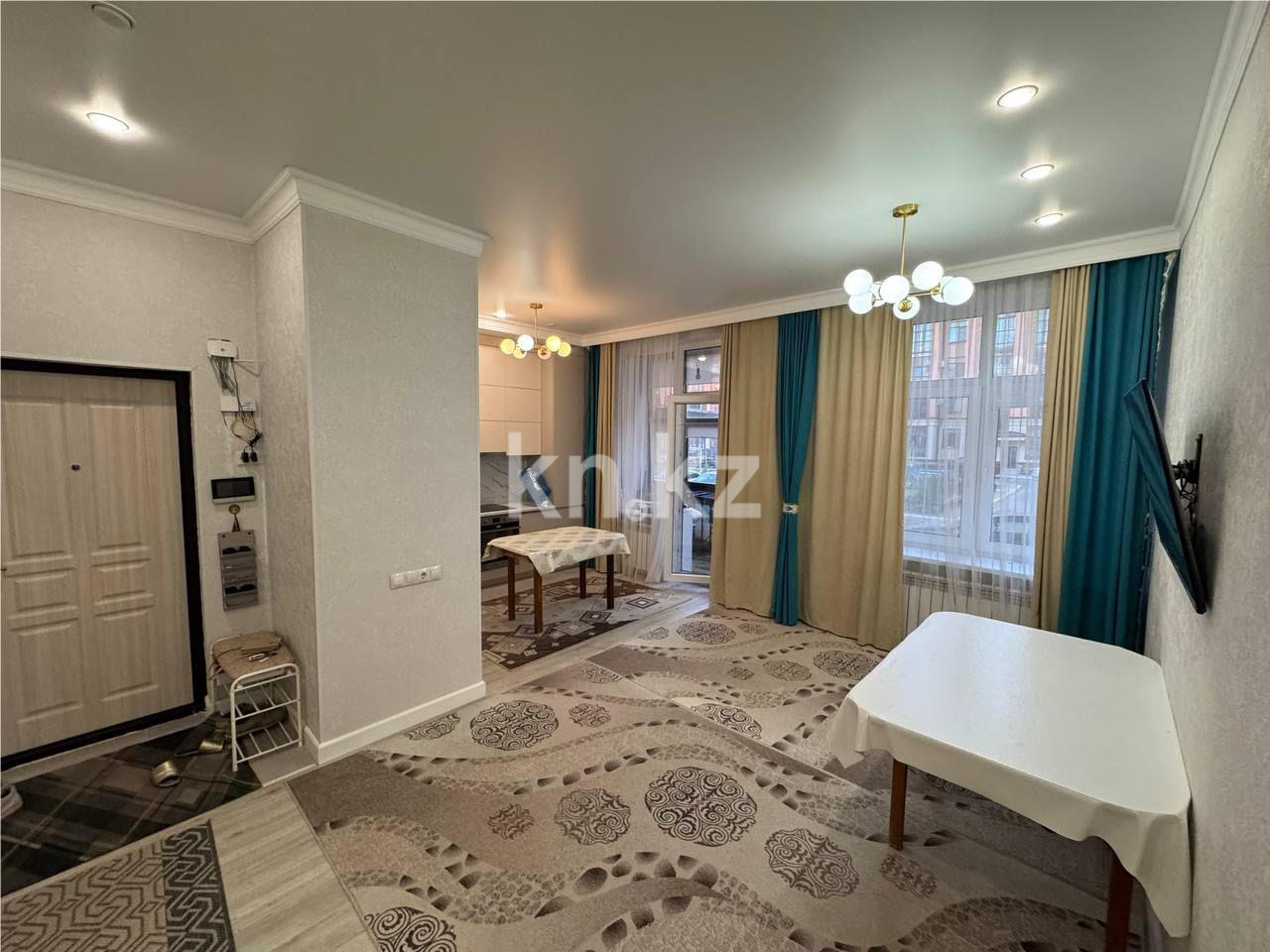 Продажа 3-комнатной квартиры, 74 м², ул. Гоголя, дом  56/1 в Караганде - фото 2