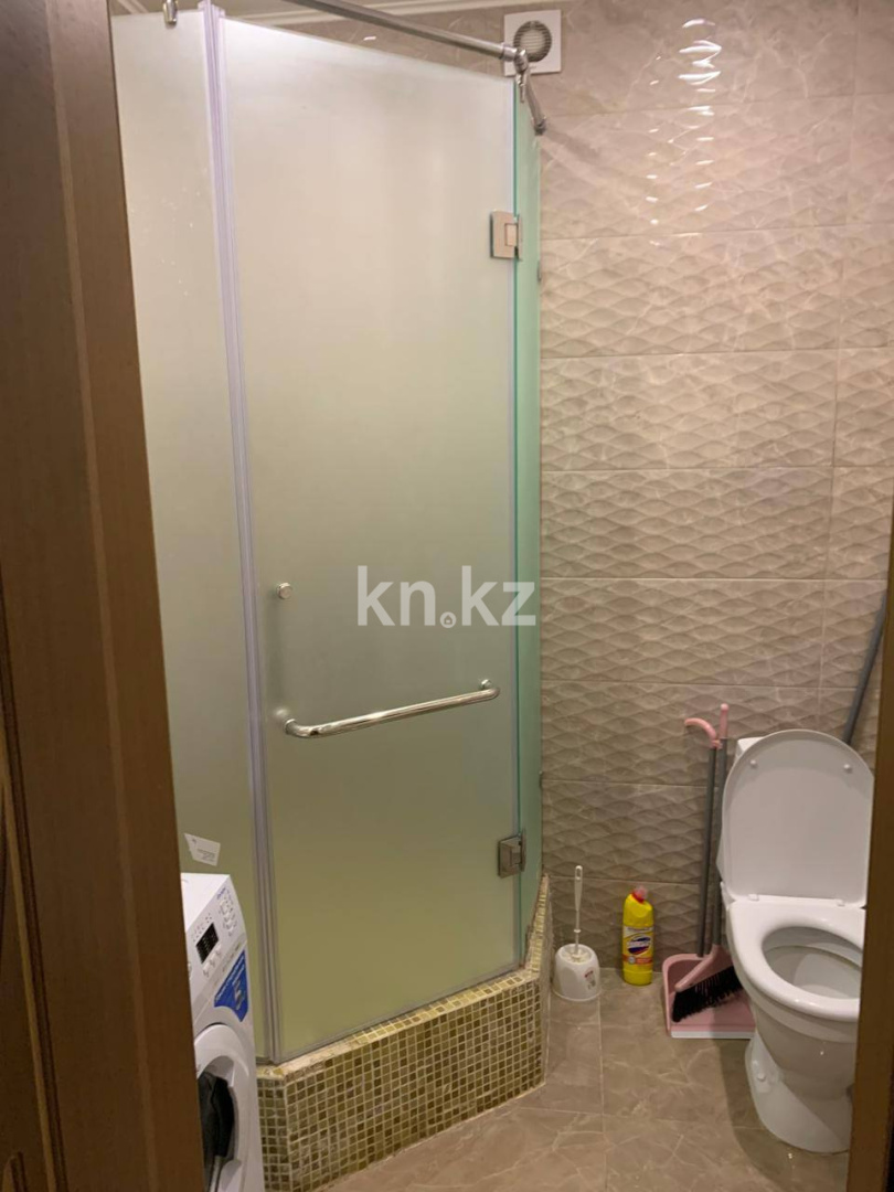 Аренда 1-комнатной квартиры, 45 м², ул. Иманбаевой, дом  10 в Астане - фото 8