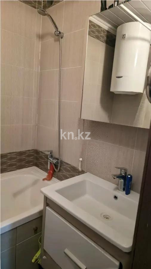 Продажа 3-комнатной квартиры, 66 м², мкр-н Орбита-1, дом  41 в Караганде - фото 5