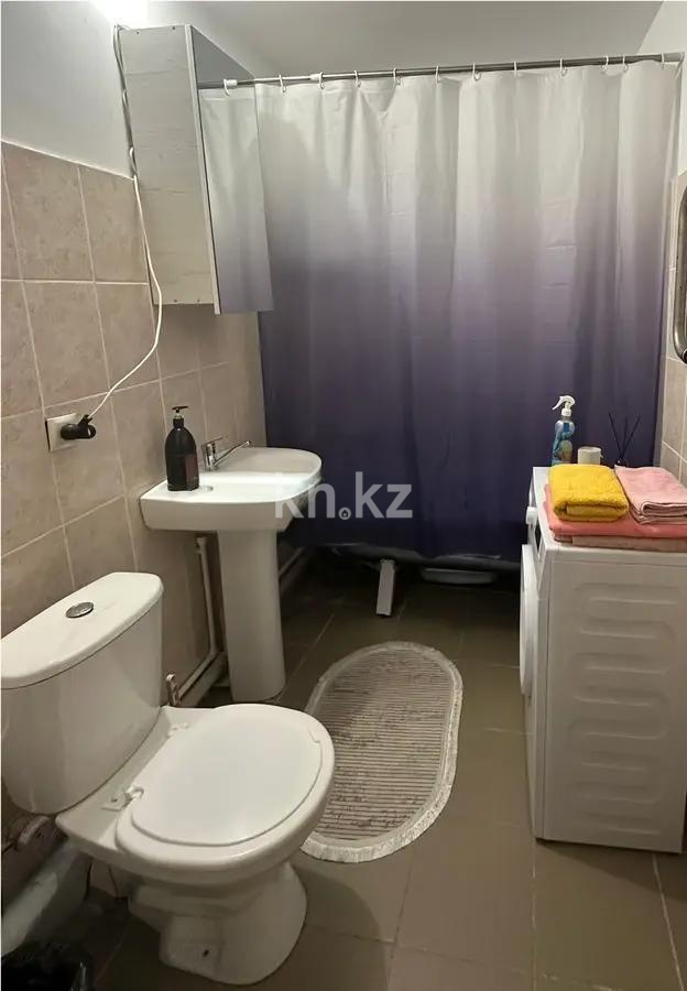 Продажа 1-комнатной квартиры, 40 м², ул. Ашимова, дом  24 в Караганде - фото 4
