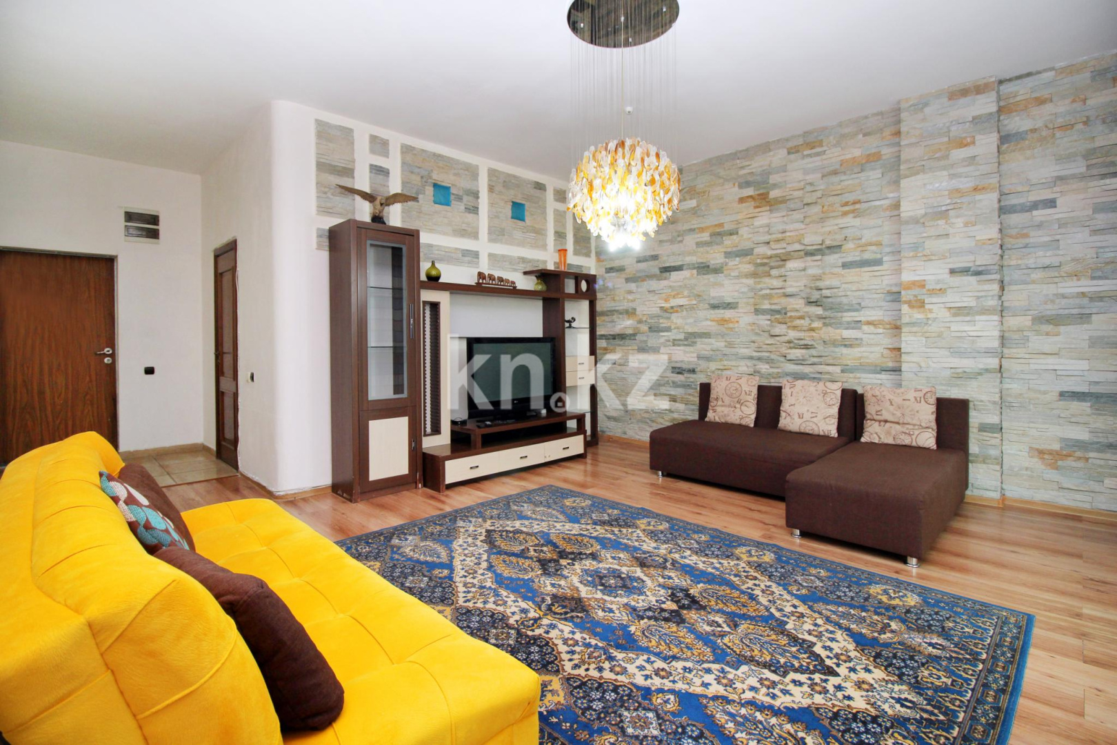 Аренда 2-комнатной квартиры посуточно, 80 м², Достык, дом  162 - ул. Жолдасбекова в Алматы - фото 5