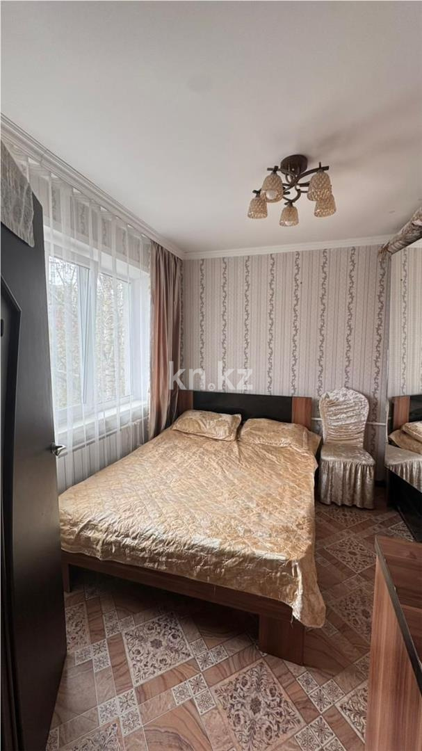 Продажа 4-комнатной квартиры, 63 м², пр. Строителей в Караганде - фото 3
