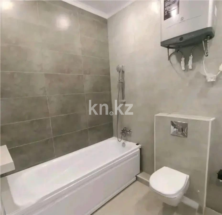 Продажа 3-комнатной квартиры, 90 м² в Караганде - фото 3