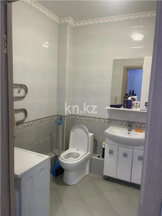 Продажа 2-комнатной квартиры, 60 м², ул. Утеген батыра, дом  17б в Алматы - фото 3