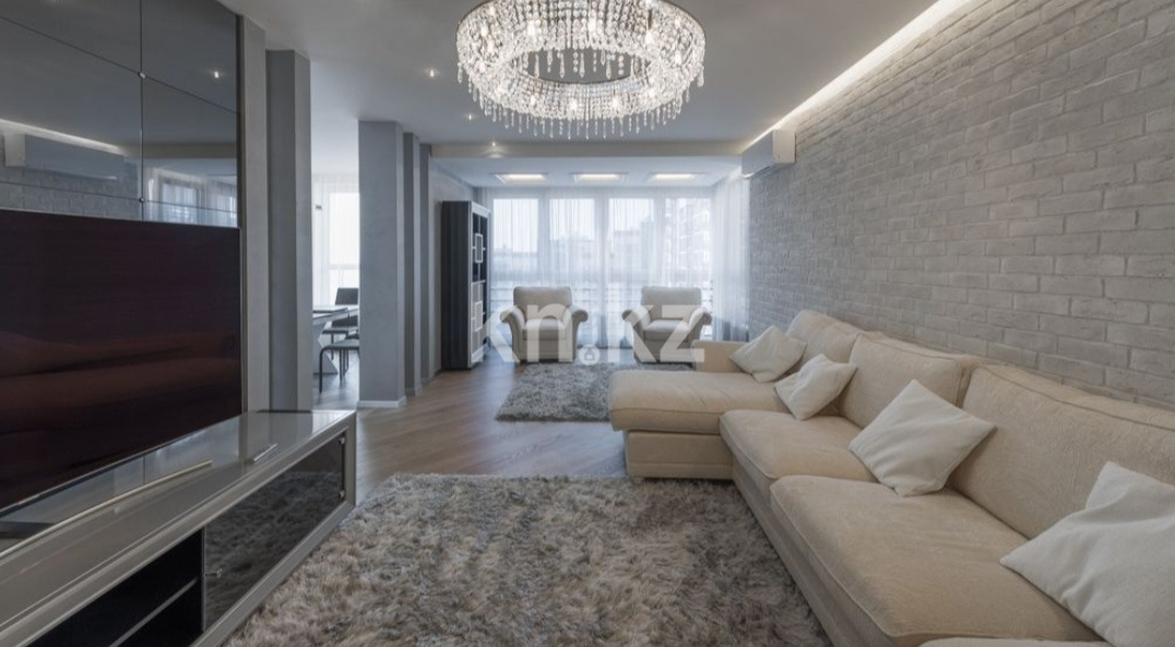 Аренда 3-комнатной квартиры посуточно, 98 м², ул. Кунаева, дом  14/1 - ул. Туркестан в Астане