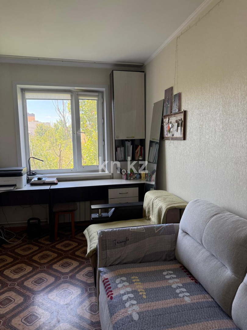 Продажа 3-комнатной квартиры, 56 м², пр. Назарбаева, дом  76 в Караганде - фото 4