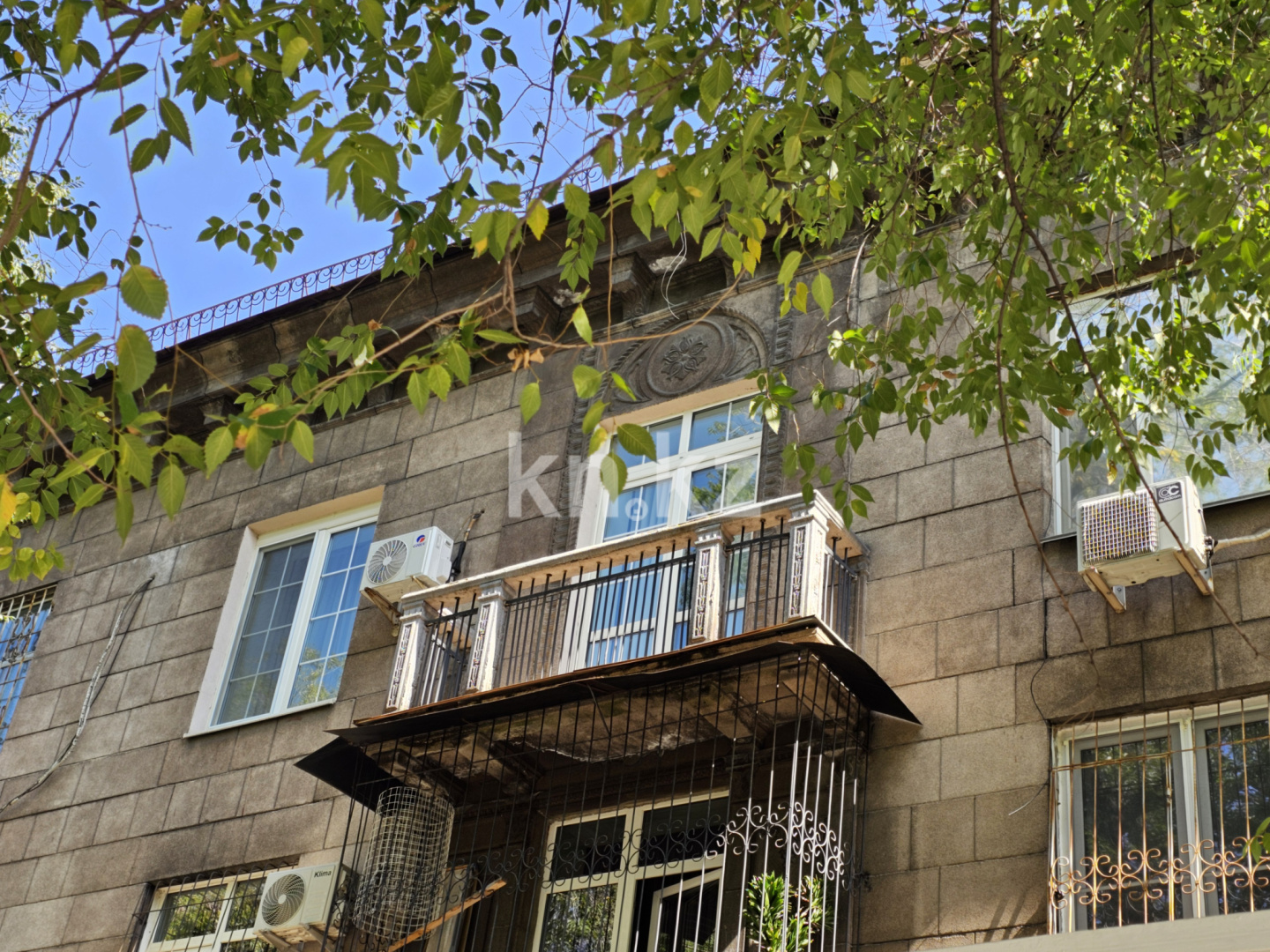 Продажа 3-комнатной квартиры, 80.7 м², ул. Желтоксан в Алматы - фото 35