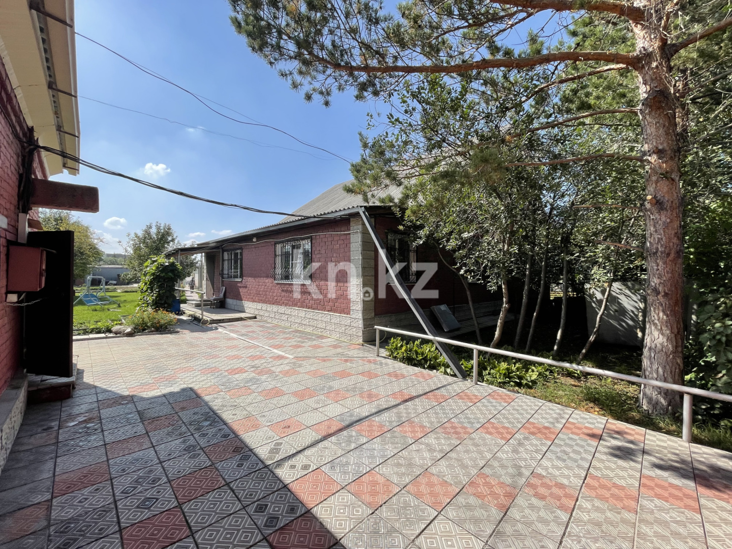 Продажа 4-комнатного дома, 140 м², ул. Ярославская, дом  109 в Усть-Каменогорске