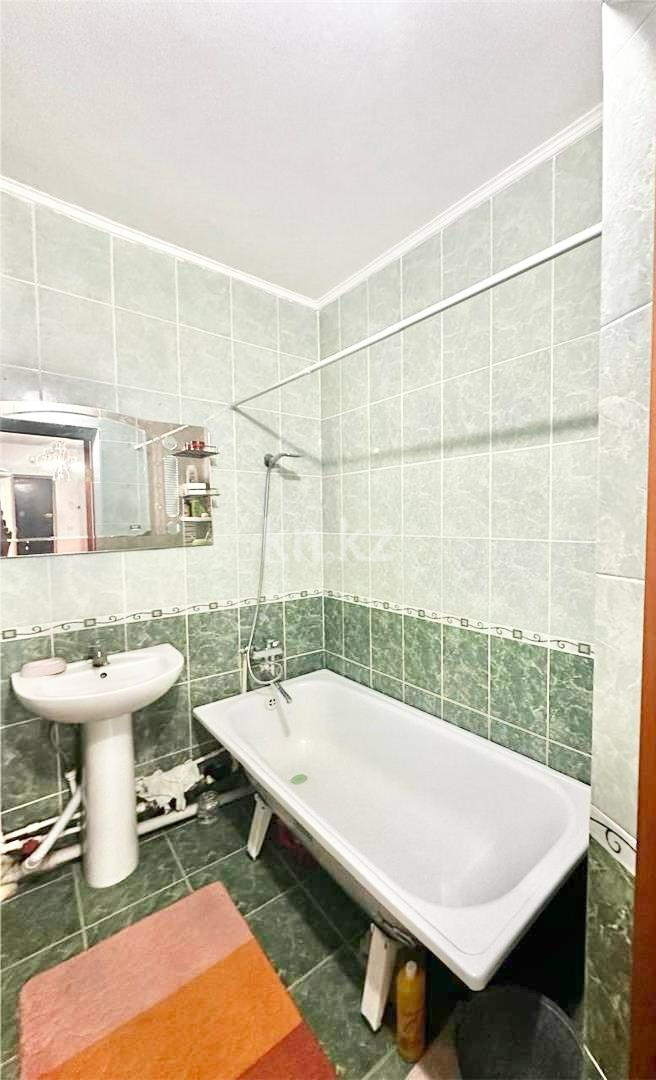 Продажа 3-комнатной квартиры, 94 м², мкр. Голубые Пруды в Караганде - фото 11