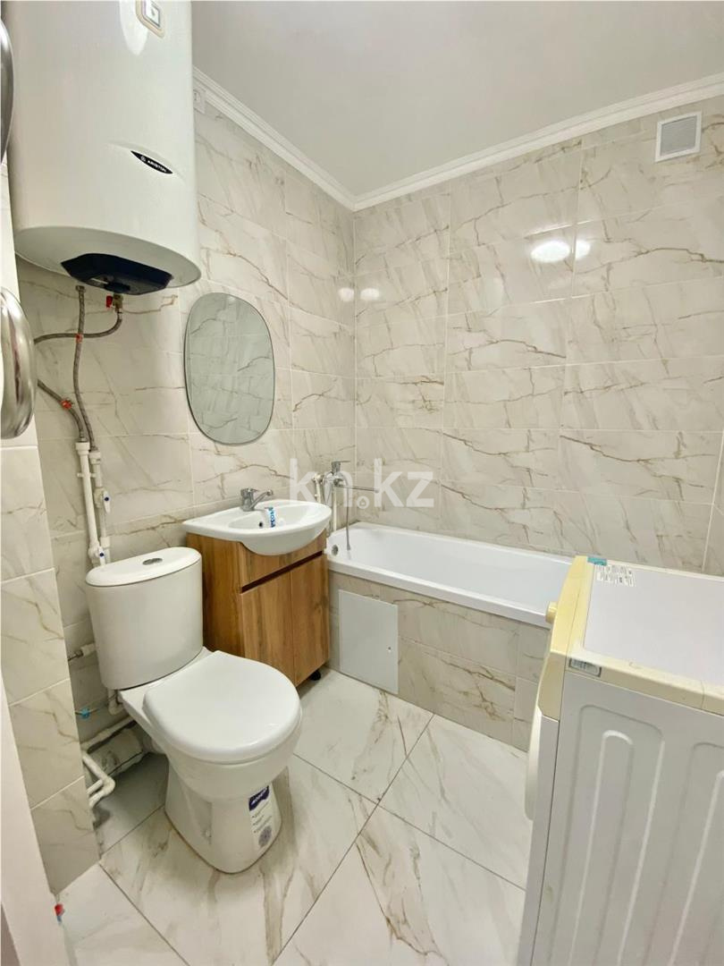 Продажа 1-комнатной квартиры, 35 м², пр. Бухар-жырау в Караганде - фото 10