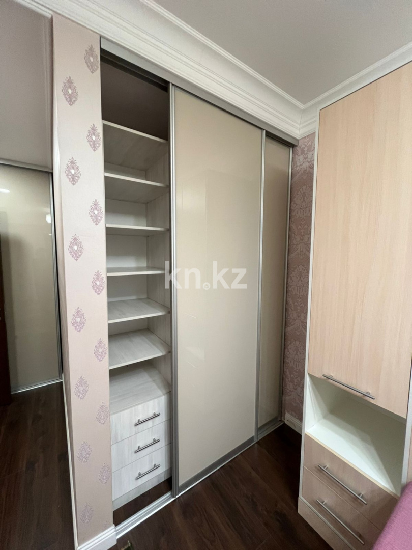 Продажа 4-комнатной квартиры, 122 м², пр. Республики в Караганде - фото 13
