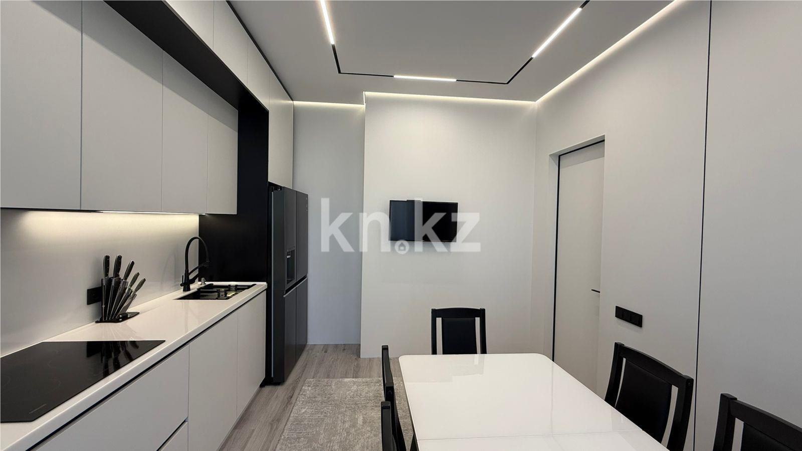 Продажа 3-комнатной квартиры, 103 м², ул. Керей, Жанибек хандар в Астане - фото 8