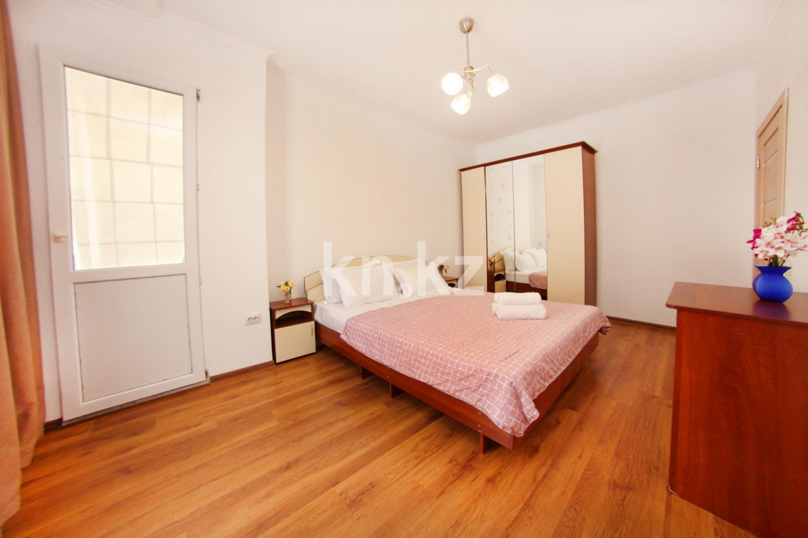 Аренда 2-комнатной квартиры посуточно, 48 м², Каблукова, дом  38г - ул. Торайгырова в Алматы - фото 2