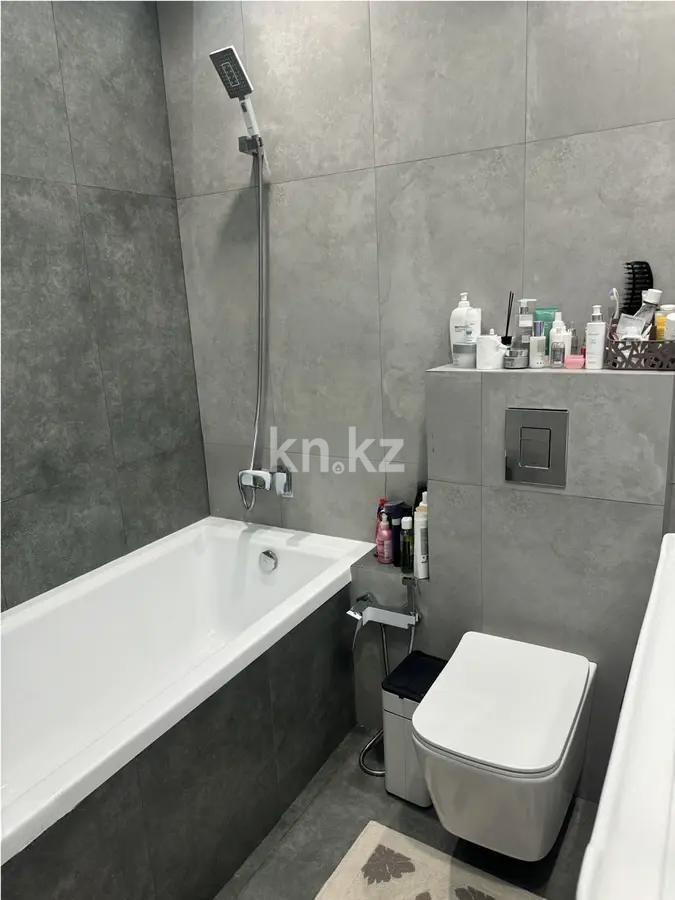 Продажа 4-комнатной квартиры, 110.6 м² в Алматы - фото 5