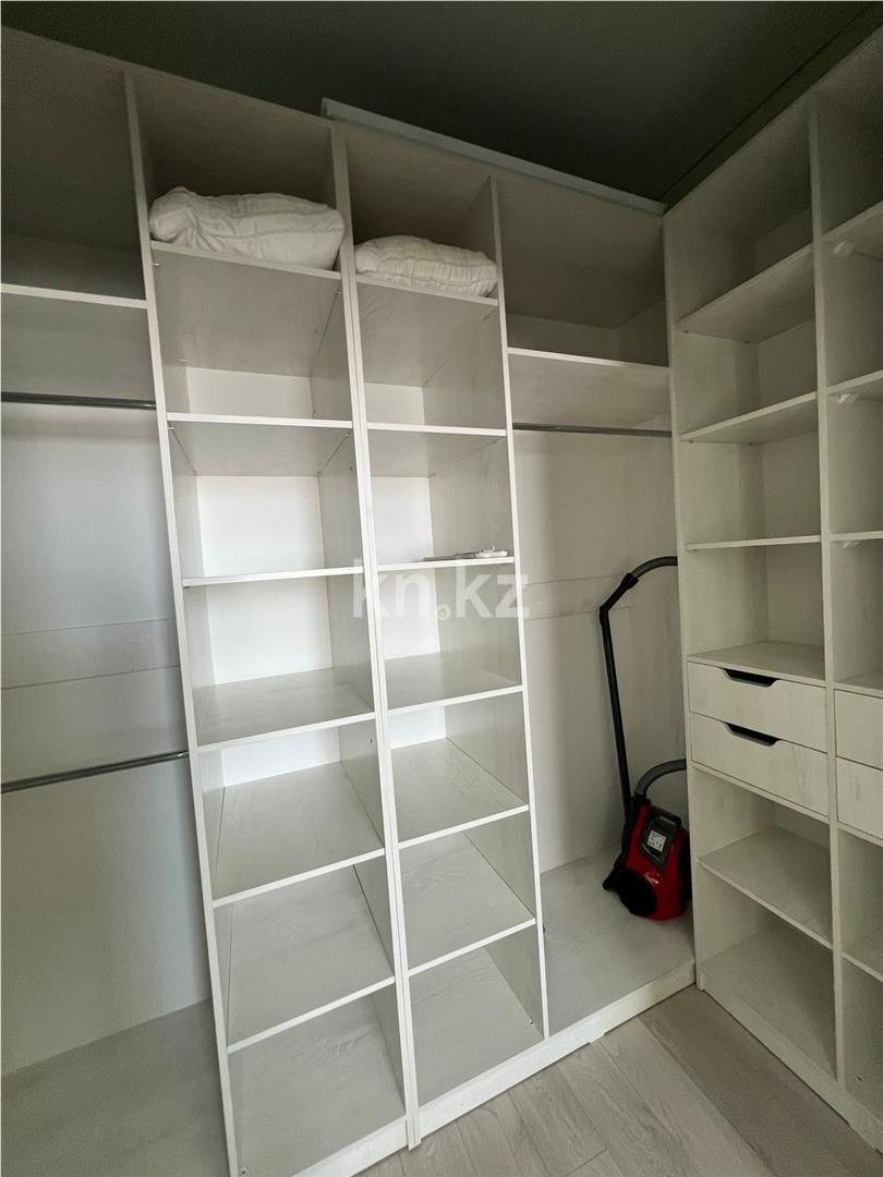 Продажа 2-комнатной квартиры, 63 м², мкр. Степной-3, дом  1/10 в Караганде - фото 6