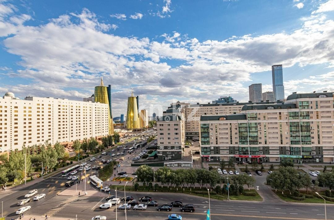 Аренда 3-комнатной квартиры посуточно, 130 м², ул. Кунаева, дом  35 - пр. Мангилик Ел в Астане - фото 14