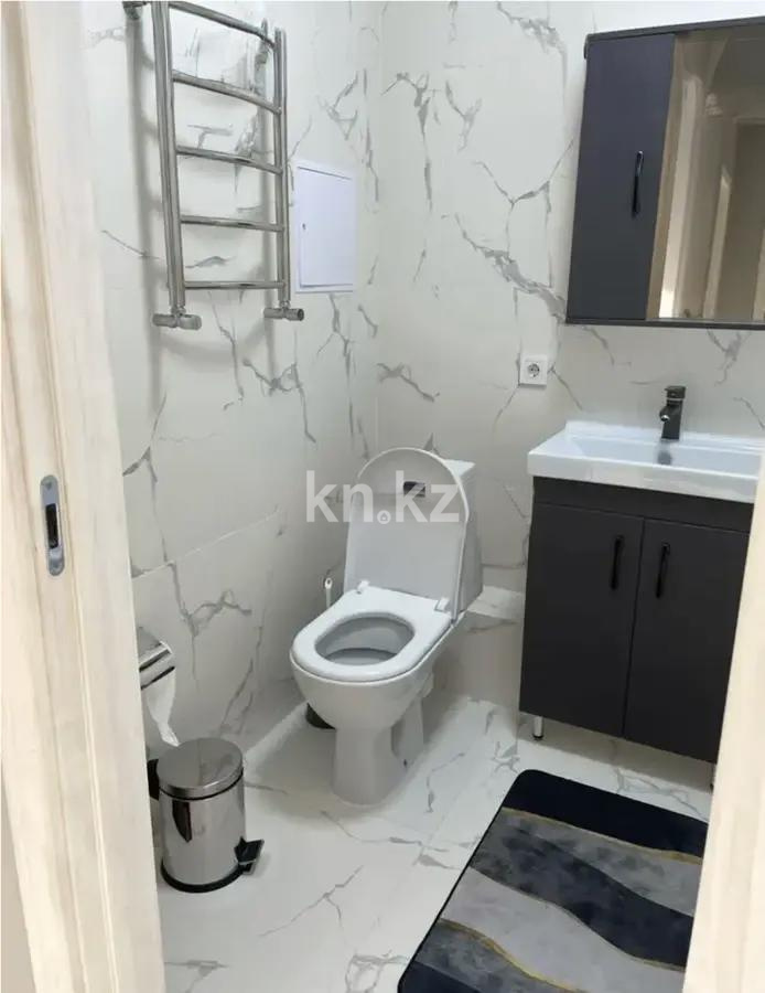 Продажа 2-комнатной квартиры, 64 м², ул. Баишева, дом  28 в Алматы - фото 3