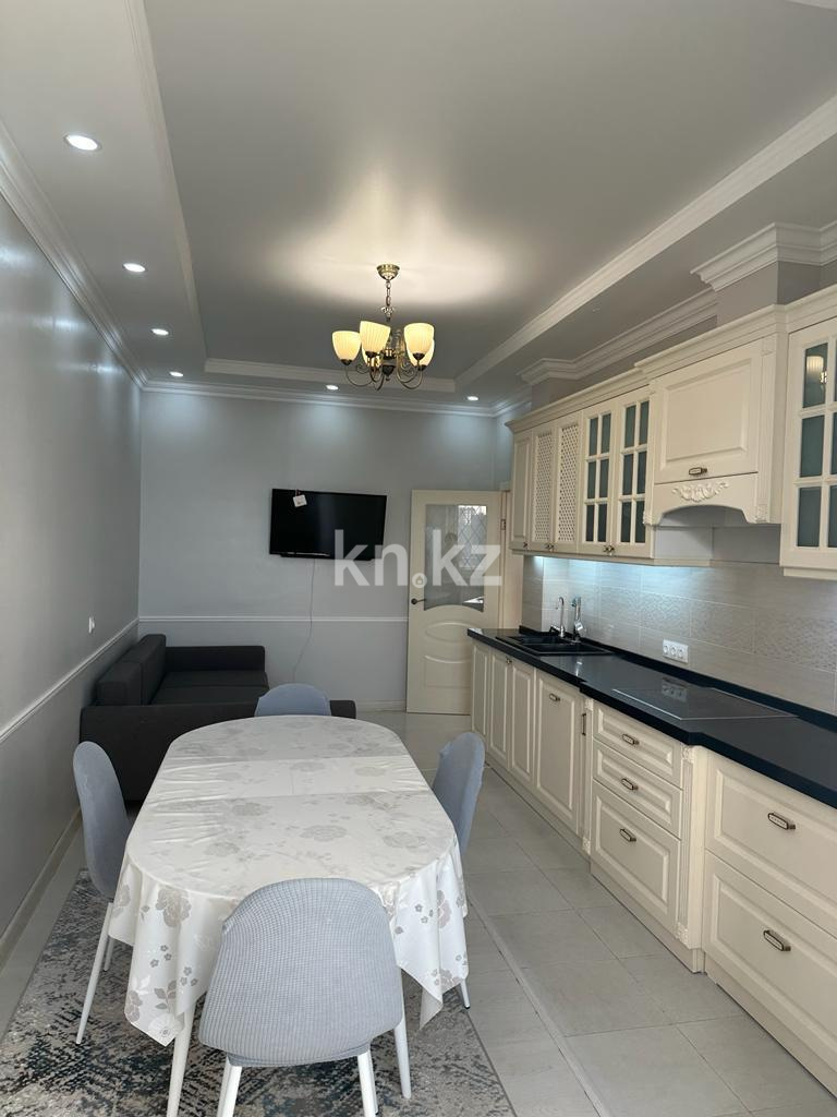 Аренда 3-комнатной квартиры, 110 м², ул. Бокейхана, дом  27 в Астане - фото 2