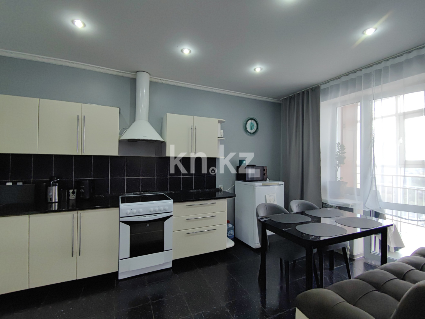 Продажа 4-комнатной квартиры, 122 м², пр. Республики, дом  40 в Караганде - фото 14