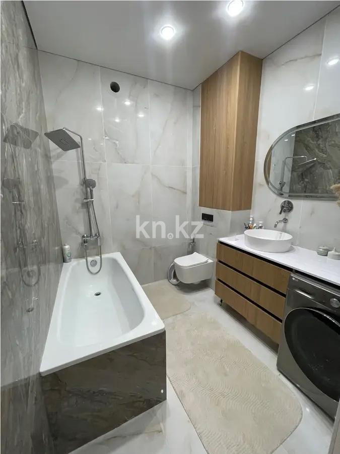 Продажа 2-комнатной квартиры, 60 м², ул. Муканова, дом  55/2 в Караганде - фото 4