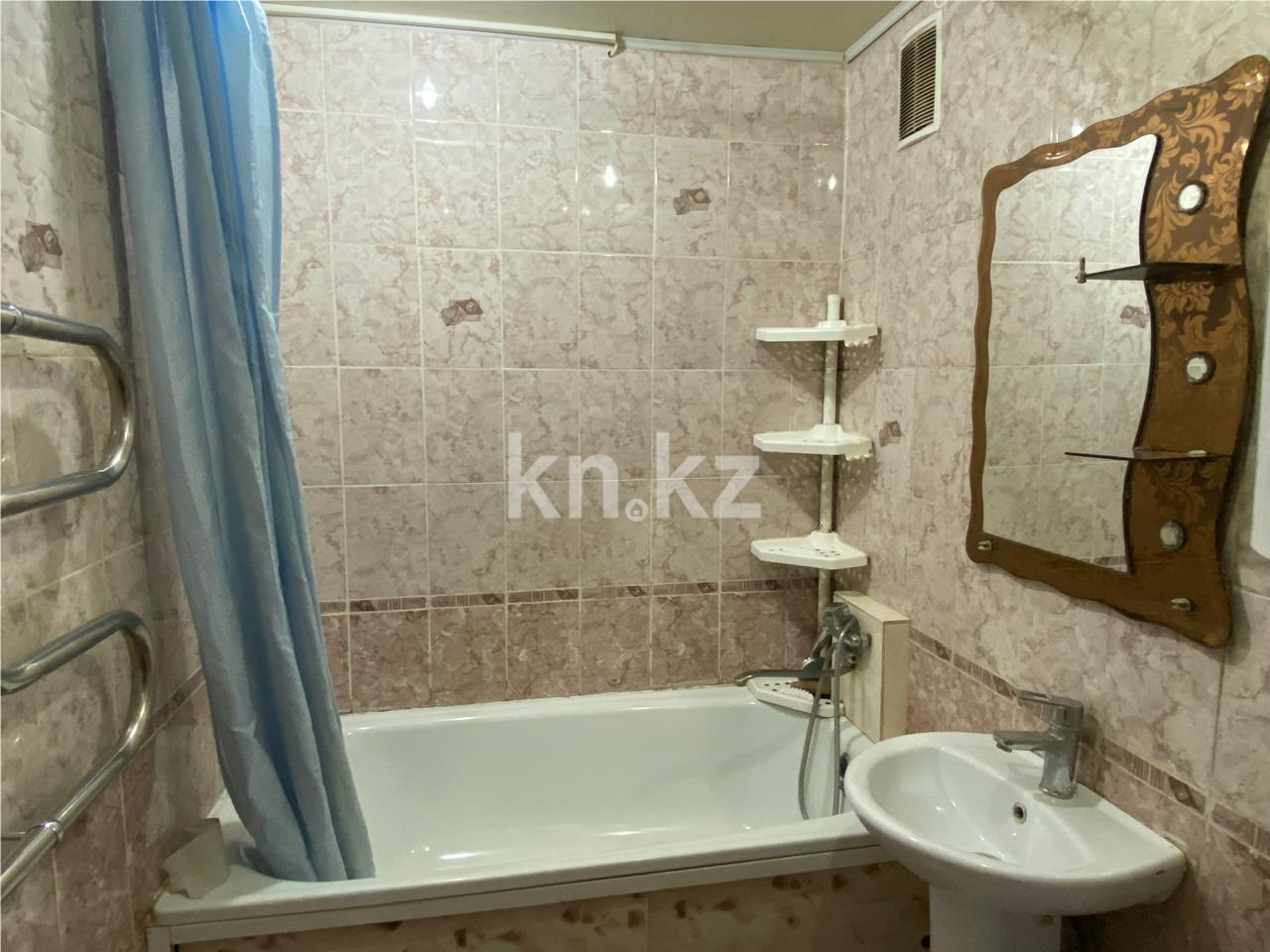 Продажа 3-комнатной квартиры, 55 м², мкр-н 12 в Караганде - фото 7