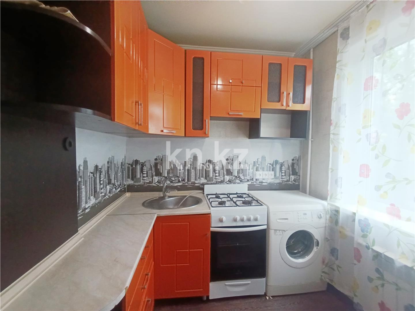 Продажа 2-комнатной квартиры, 44 м², мкр-н 12, дом  23 в Караганде