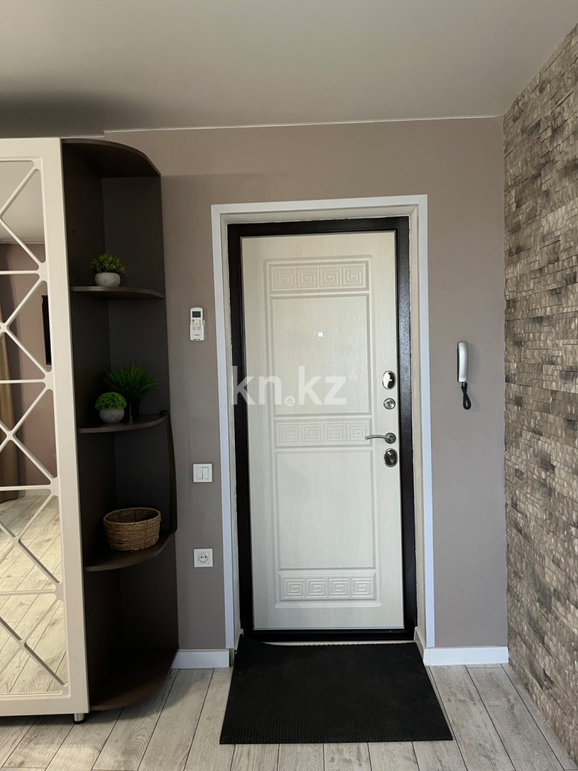 Аренда 1-комнатной квартиры посуточно, 38 м² в Усть-Каменогорске - фото 9