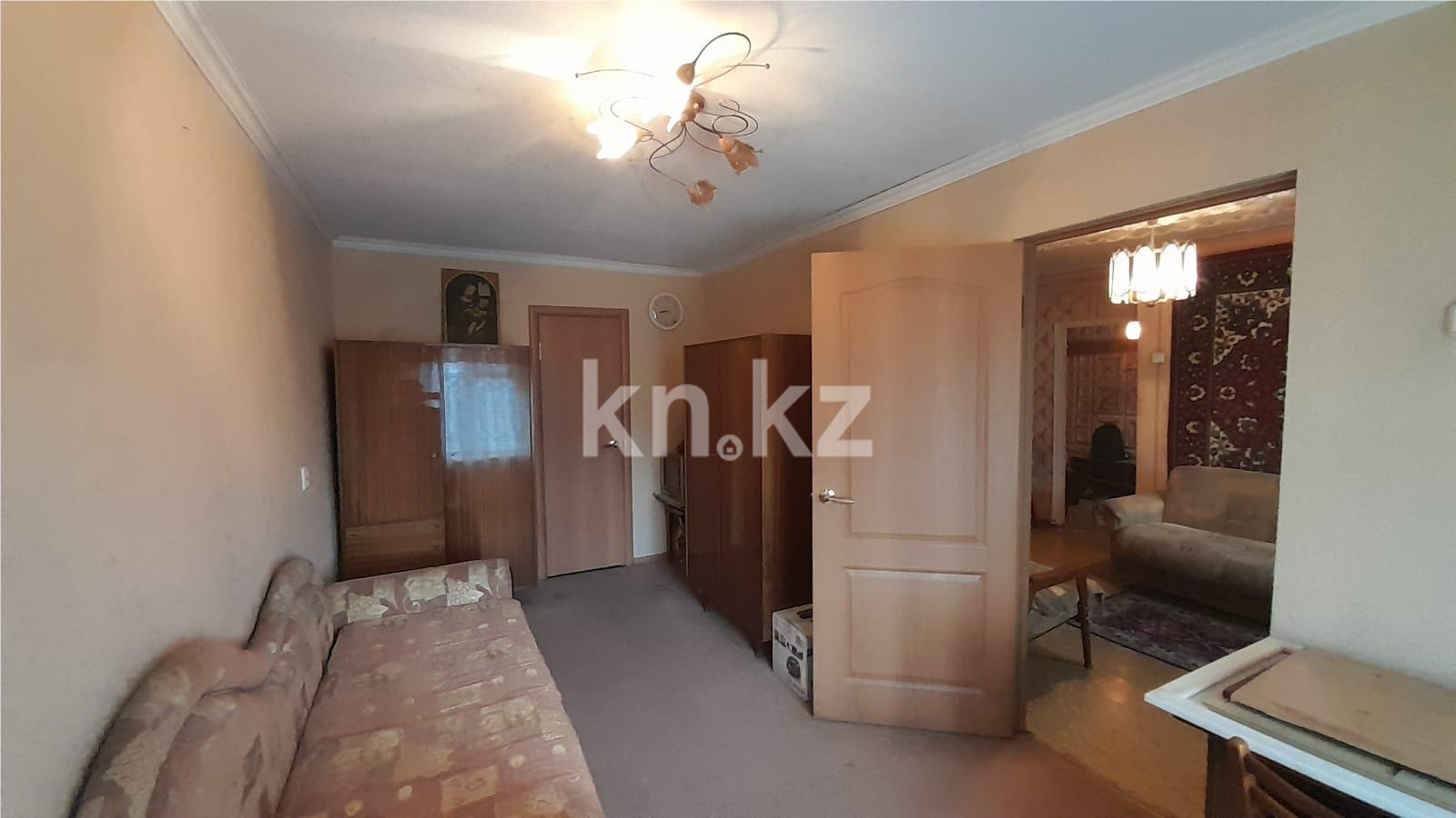 Продажа 3-комнатной квартиры, 51 м², ул. Ермекова, дом  62 в Караганде - фото 4