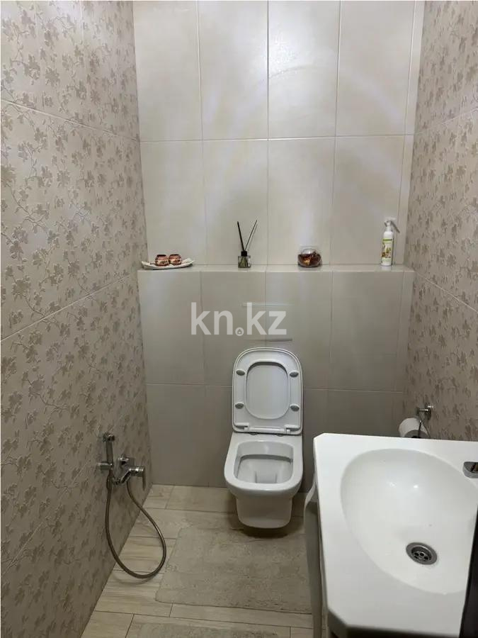 Продажа 5-комнатной квартиры, 200 м², ул. Мухамедханова, дом  21 в Астане - фото 5